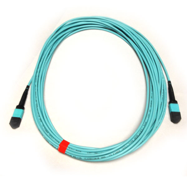 Коммутационный шнур оптический Hyperline, MTPF/MTPF, OM4 50/125, LSZH, 5м, d мм, чёрный хвостовик, цвет: голубой