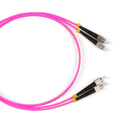 Коммутационный шнур оптический Hyperline, Duplex FC/FC, OM4 50/125, LSZH, 5м, d 2мм, чёрный хвостовик, цвет: фиолетовый