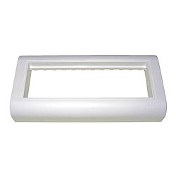 Суппорт DKC In-Liner, фронтальный для кабель-канала, ширина: 80, модулей: 6, цвет: белый, стандарт Mosaic