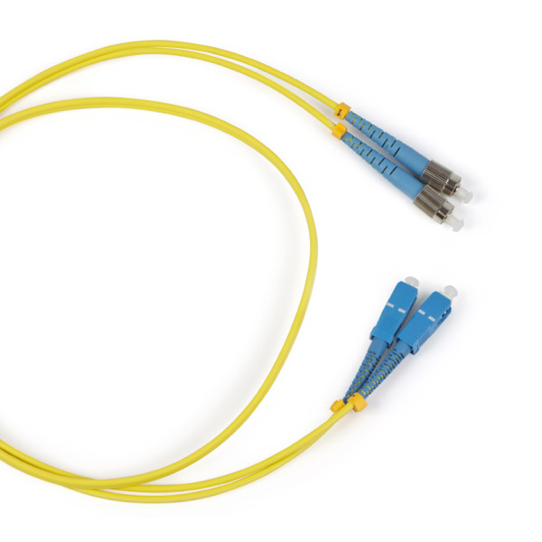 Коммутационный шнур оптический Hyperline, Duplex SC/FC (UPC), OS2 9/125, LSZH, 5м, d 2мм, синий хвостовик, цвет: жёлтый